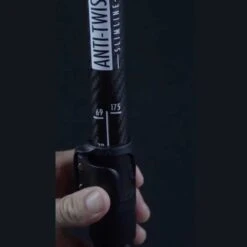 Black Project Lava 90% 3 Piece Adjustable Carbon Paddle - 2023 -Sup Inflatables black project shaft and clip 1 1